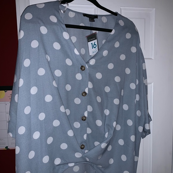 Light blue, white dots button down short sleeves - Picture 1 of 2